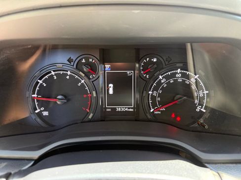 Used 2023 Toyota 4Runner SR5 Premium AWD/4WD image 34