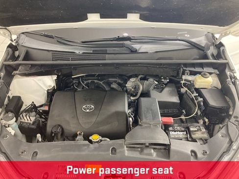 Used 2017 Toyota Highlander Limited w/ Carpet Mat Package AWD/4WD image 24