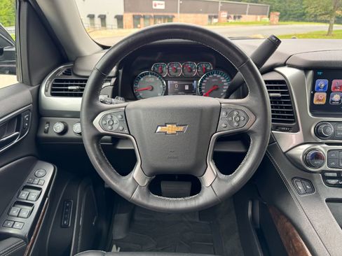 Used 2018 Chevrolet Tahoe LT AWD/4WD image 26