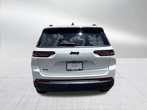 New 2026 Jeep Grand Cherokee L Limited w/ Limited Altitude Package AWD/4WD image 6