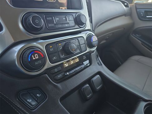 Used 2015 Chevrolet Tahoe LT image 24