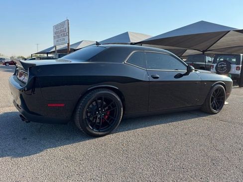 Used 2023 Dodge Challenger SRT Hellcat RWD image 6