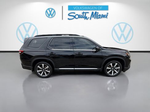Used 2025 Honda Pilot Elite image 8