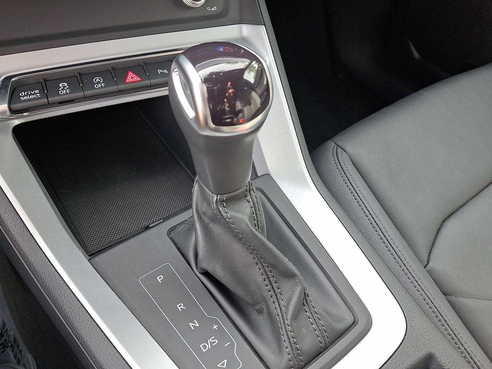 Used 2022 Audi Q3 2.0T Premium AWD/4WD image 18