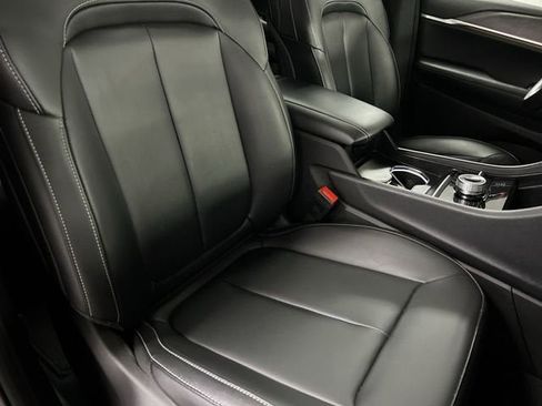 Used 2025 Jeep Grand Cherokee L Limited w/ Black Appearance Package image 29