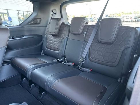 Used 2025 Nissan Armada Platinum AWD/4WD image 16