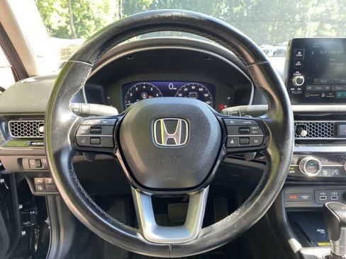 Used 2023 Honda Civic Touring image 29
