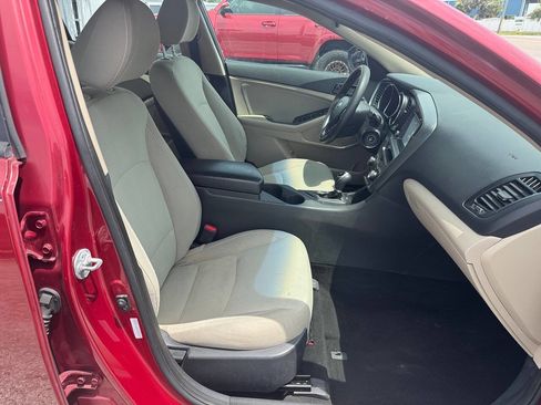 Used 2013 Kia Optima LX FWD image 18