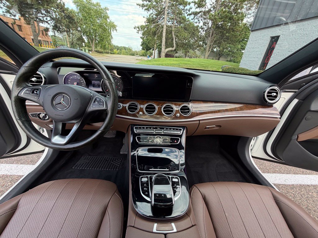 Used 2017 Mercedes-Benz E 300 4MATIC image 41