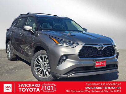 New 2026 Toyota Highlander Platinum