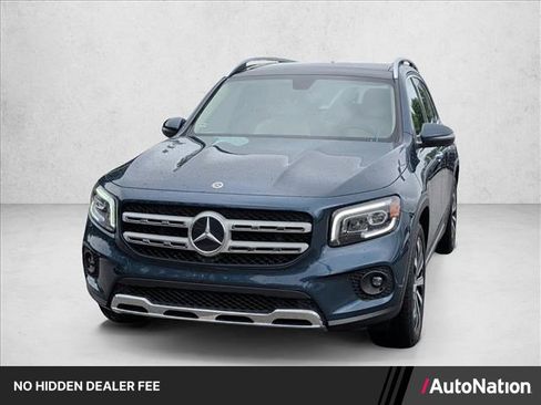 Used 2022 Mercedes-Benz GLB 250 image 1