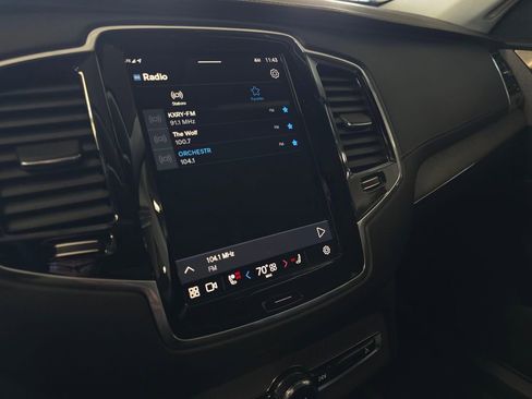 Used 2023 Volvo XC90 T8 Ultimate w/ Lounge Package image 26