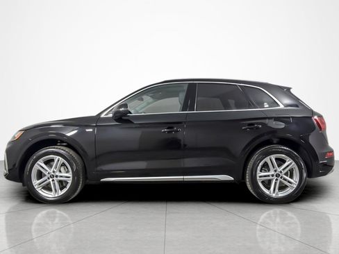 Used 2025 Audi Q5 e Premium Plus w/ Premium Plus Package AWD/4WD image 2