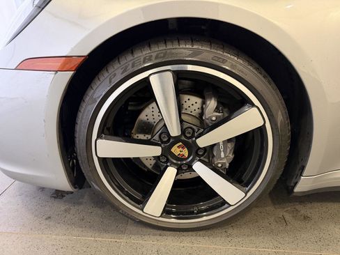 Used 2022 Porsche 911 Carrera image 10