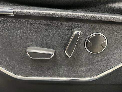 Used 2023 Ford F150 Lariat w/ Equipment Group 502A High image 19