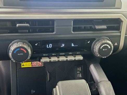 Used 2025 Toyota Tacoma SR5 image 14