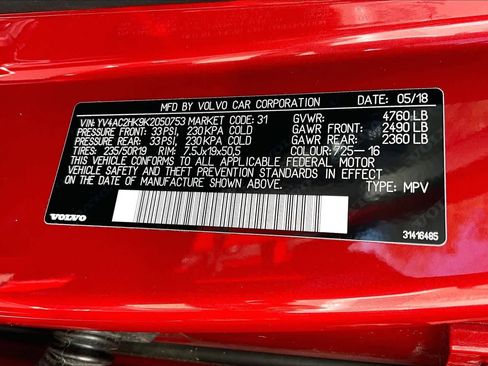 Used 2019 Volvo XC40 T4 Momentum image 30