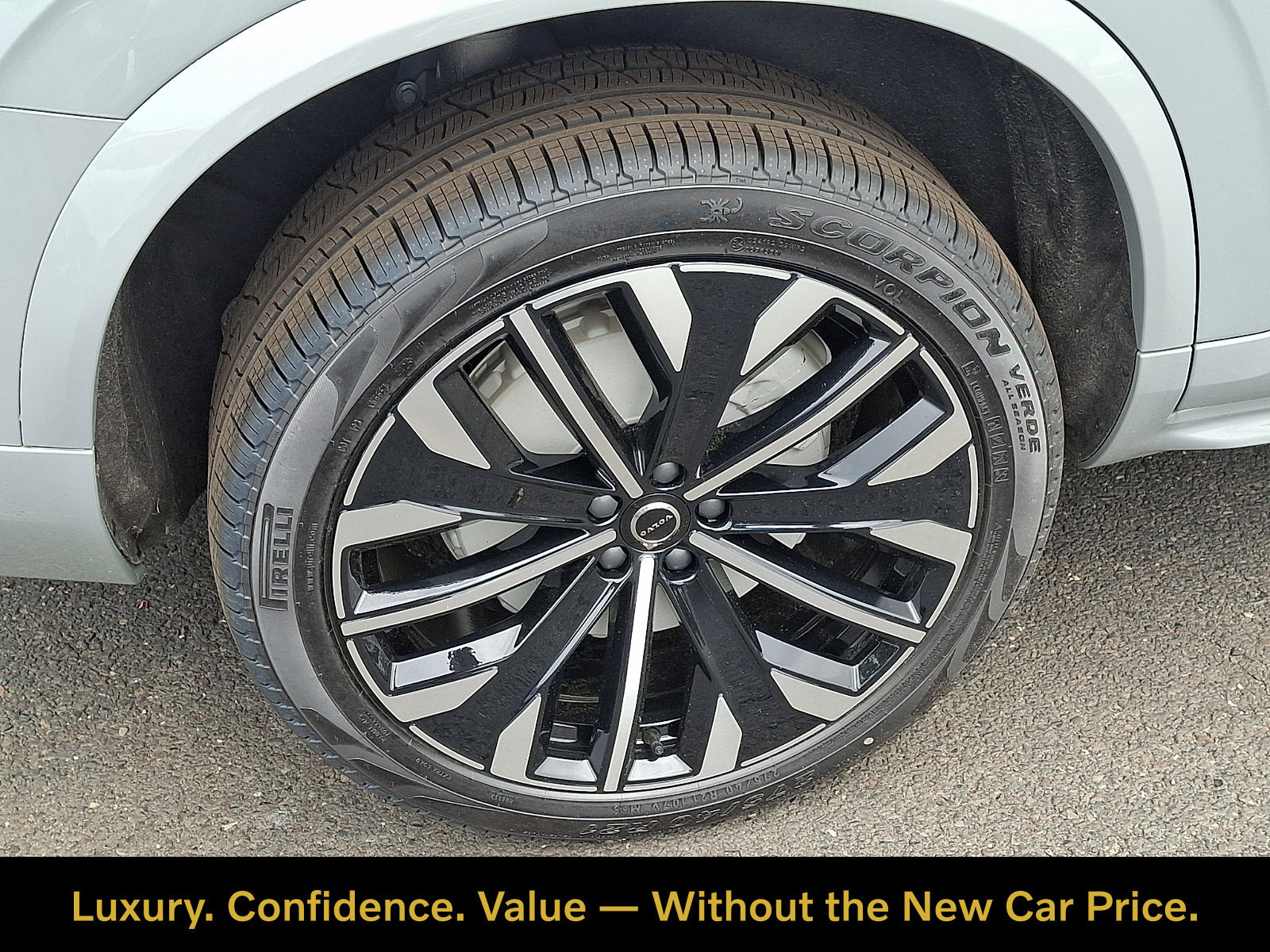Certified 2026 Volvo XC90 B6 Plus w/ Protection Package Premier AWD/4WD image 6