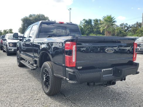 New 2026 Ford F250 Lariat w/ Black Appearance Package image 8