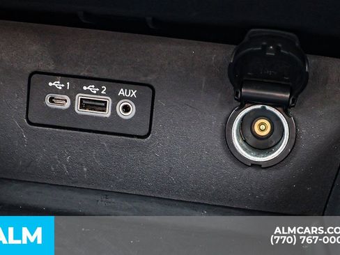 Used 2025 Nissan Altima 2.5 SV FWD image 39