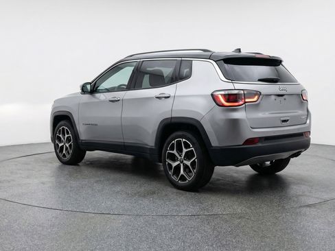 Used 2025 Jeep Compass Limited AWD/4WD image 6