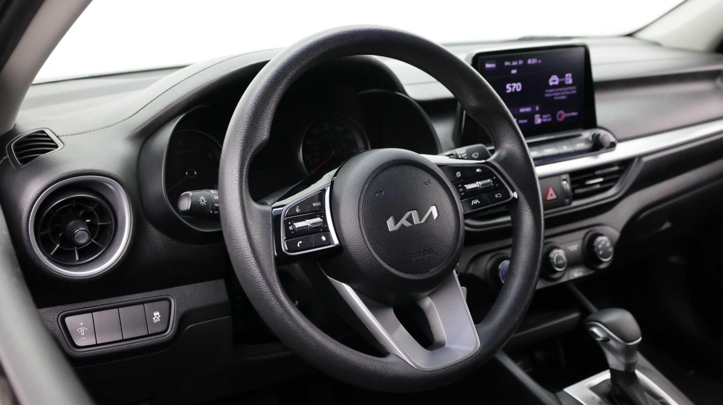 Used 2024 Kia Forte LXS FWD image 8