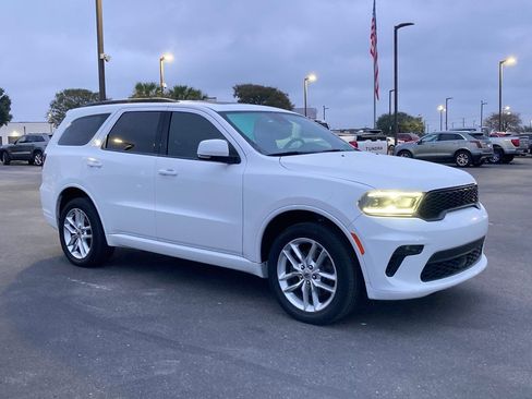 Used 2022 Dodge Durango GT image 3
