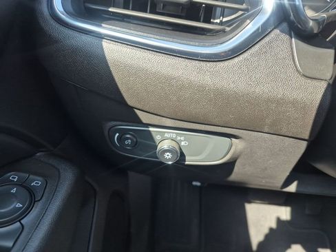 Certified 2024 Chevrolet Equinox LT FWD image 21
