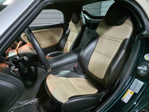 Used 2009 Pontiac Solstice Convertible w/ Premium Package RWD image 16