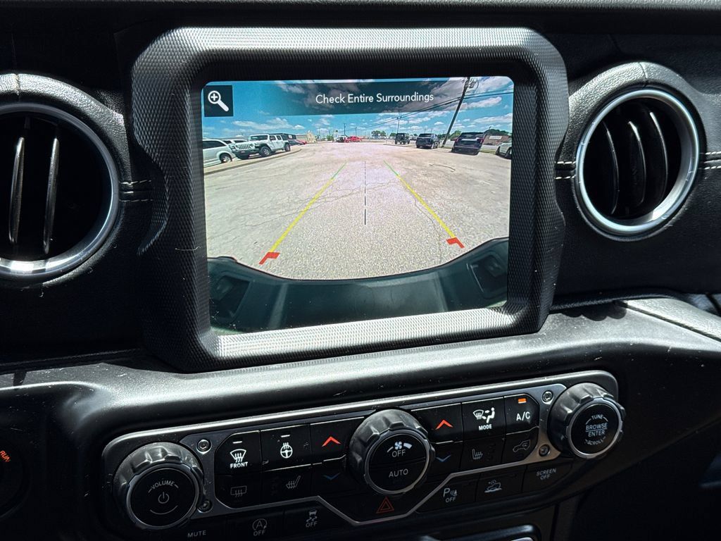 Used 2021 Jeep Gladiator Overland w/ Popular Equipment Package AWD/4WD image 27