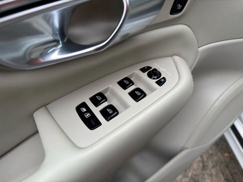 Used 2022 Volvo XC90 T6 Inscription w/ Advanced Package image 38