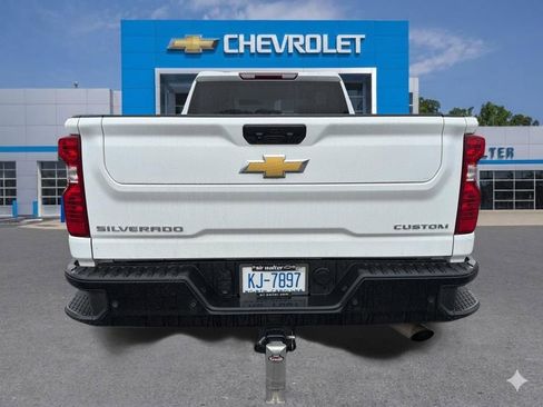 Used 2024 Chevrolet Silverado 2500 Custom w/ Custom Value Package image 22