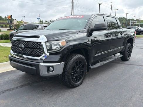 Used 2020 Toyota Tundra SR5 w/ SR5 Upgrade Package AWD/4WD image 4
