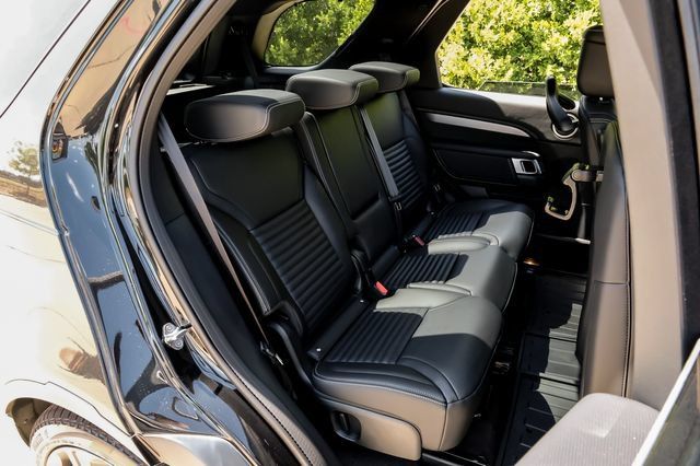 New 2026 Land Rover Discovery Limited Edition AWD/4WD image 48