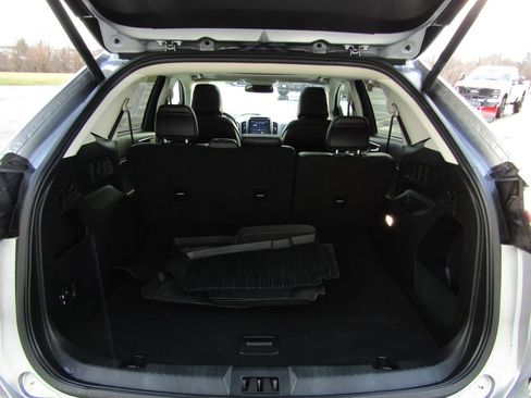 Used 2024 Ford Edge SEL w/ Convenience Package image 6