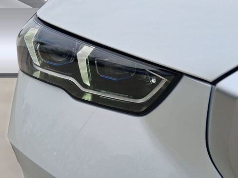 Used 2026 BMW 530i w/ Premium Package RWD image 10