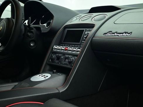 Used 2014 Lamborghini Gallardo LP 550-2 image 35
