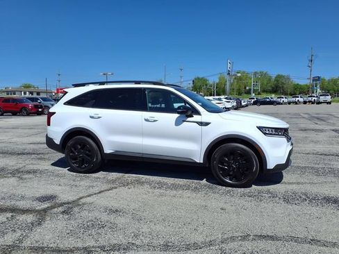 Used 2023 Kia Sorento S w/ Panoramic Sunroof Package AWD/4WD image 14