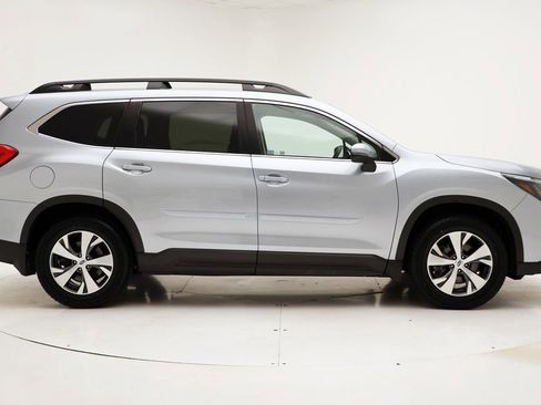 Used 2023 Subaru Ascent Premium w/ Convenience Package AWD/4WD image 3