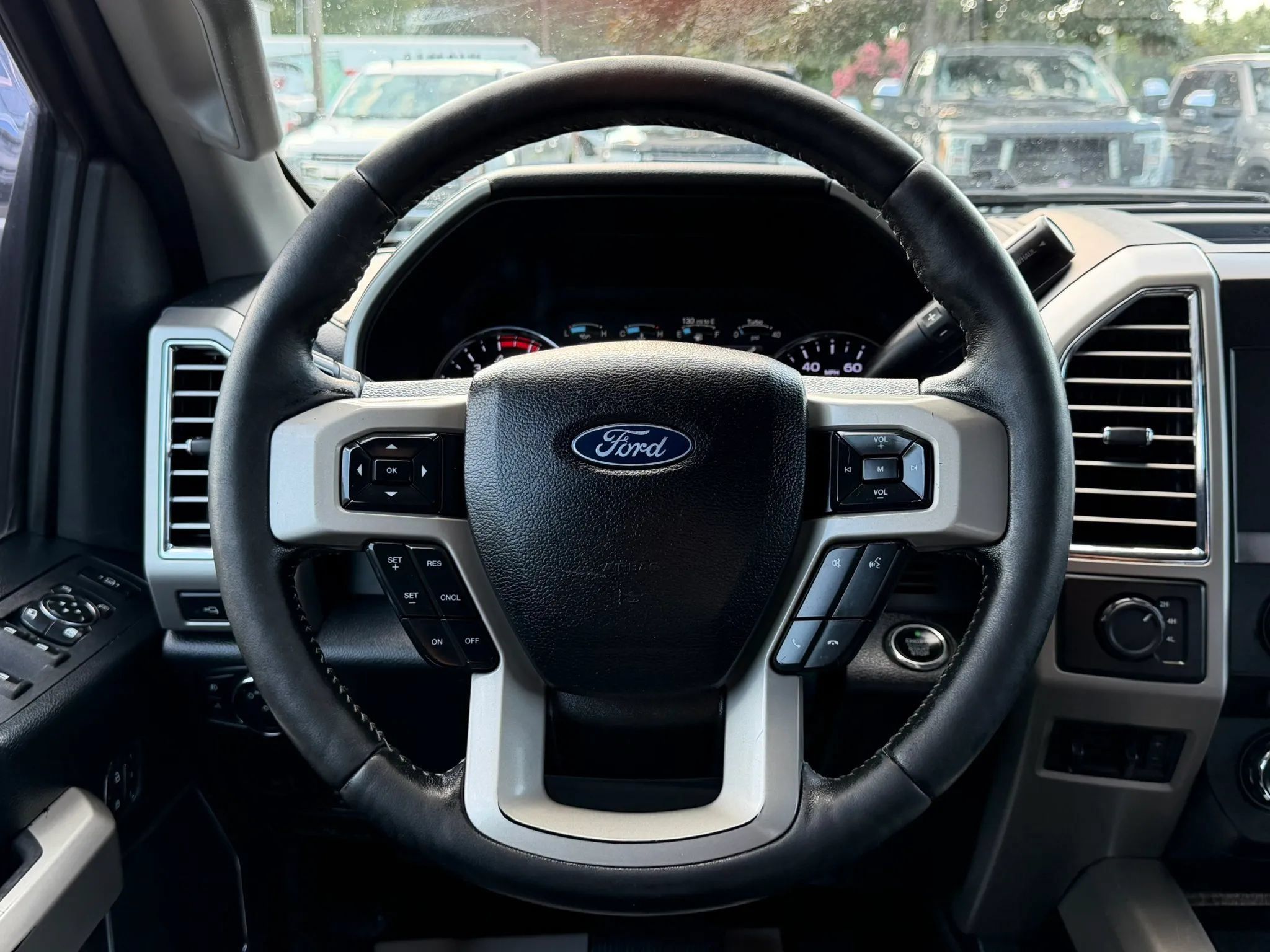 Used 2017 Ford F450 Lariat w/ Lariat Ultimate Package AWD/4WD image 30