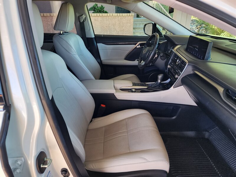 Used 2022 Lexus RX 350L Luxury w/ Accessory Package (Z1) AWD/4WD image 71