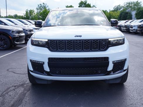 Used 2024 Jeep Grand Cherokee L Summit AWD/4WD image 13