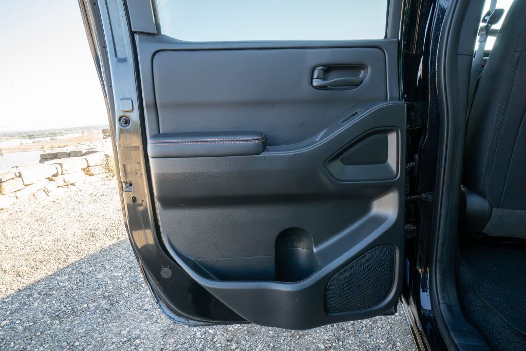 Used 2026 Nissan Frontier PRO-4X AWD/4WD image 18