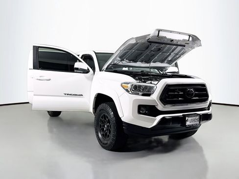 Used 2020 Toyota Tacoma SR5 image 23