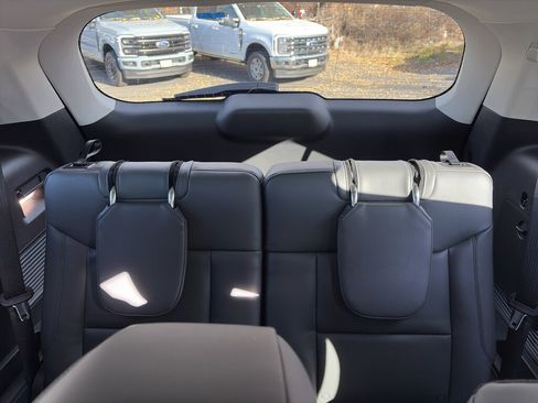 New 2026 Ford Explorer Active w/ Active Comfort Package AWD/4WD image 30