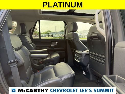 Used 2025 Ford Expedition Platinum AWD/4WD image 45