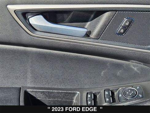 Used 2023 Ford Edge SEL w/ Convenience Package image 15