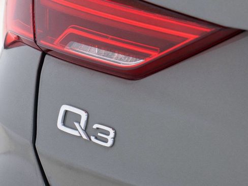 Used 2021 Audi Q3 2.0T Premium Plus image 15