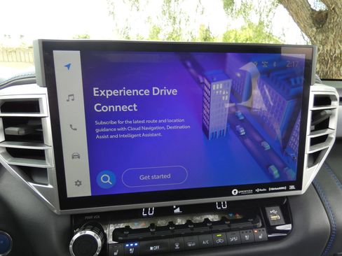 Used 2024 Toyota Tundra Platinum image 46