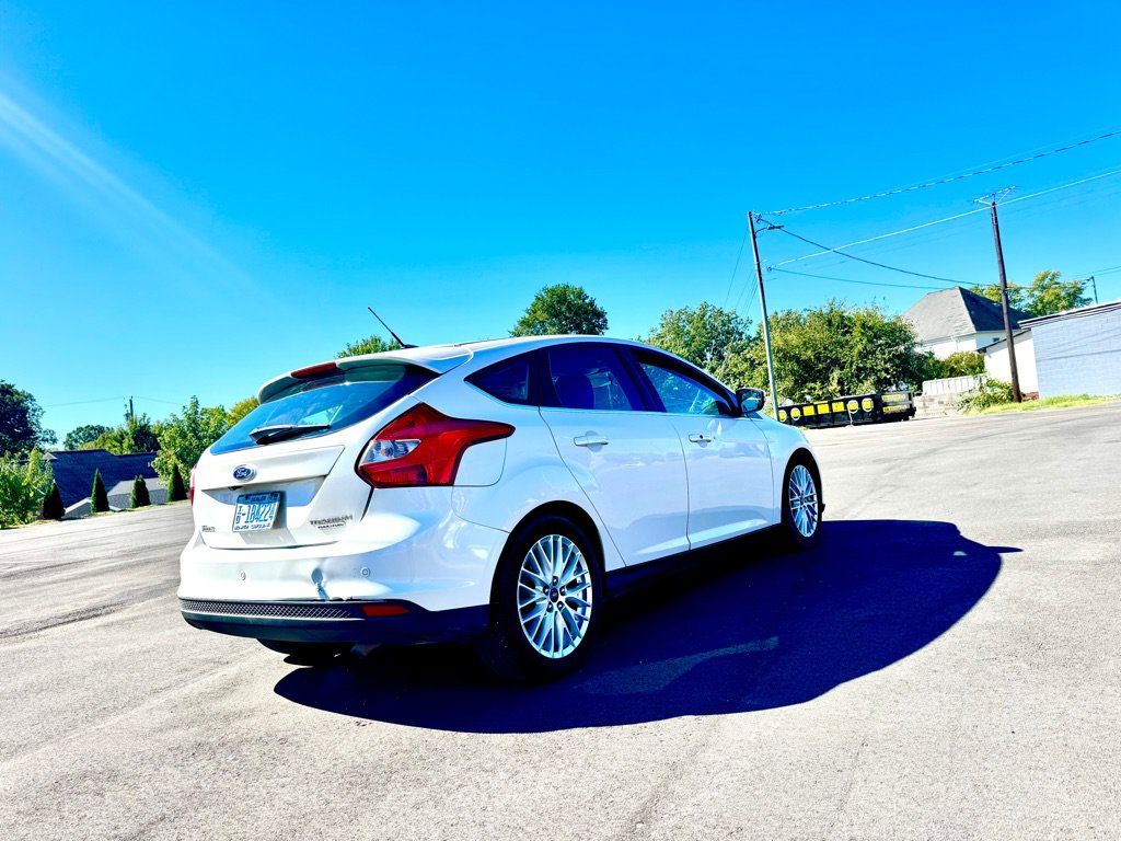 Used 2014 Ford Focus Titanium FWD image 9